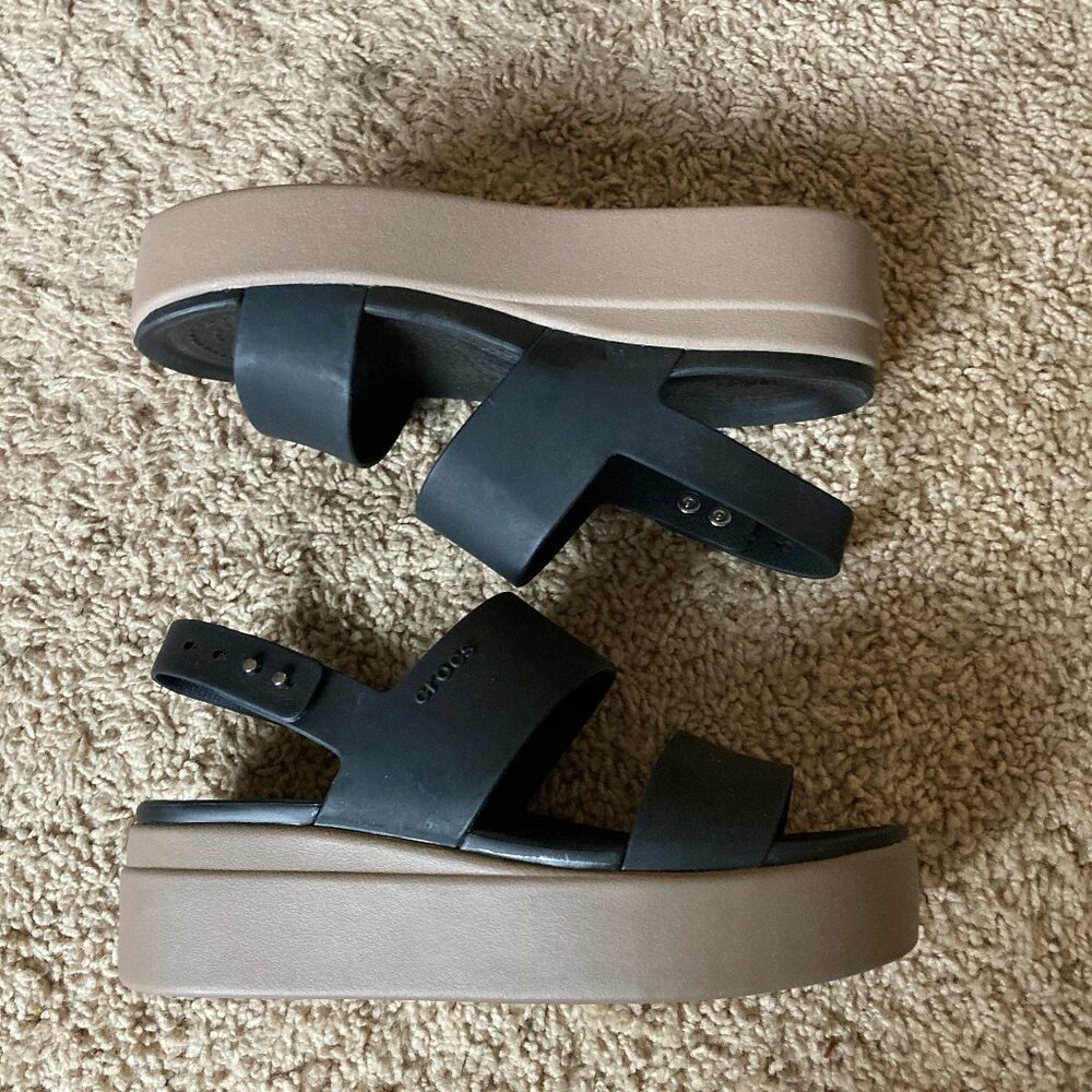 Crocs Lite Ride Sandals Size 6W Excellent Condition Summer Beach Daily Wear